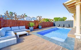 Sunset Pool Villa